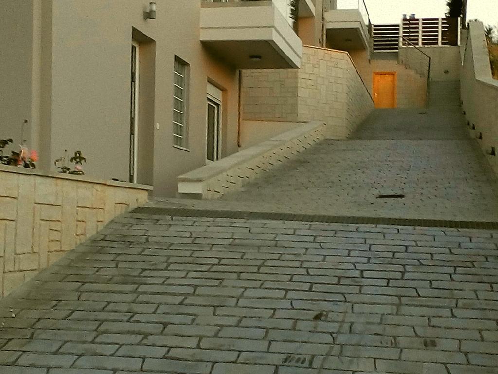 Koukos Villas 斯塔罗斯 外观 照片